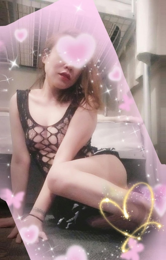 SINGAPOREAN GIRL-NEXT-DOOR